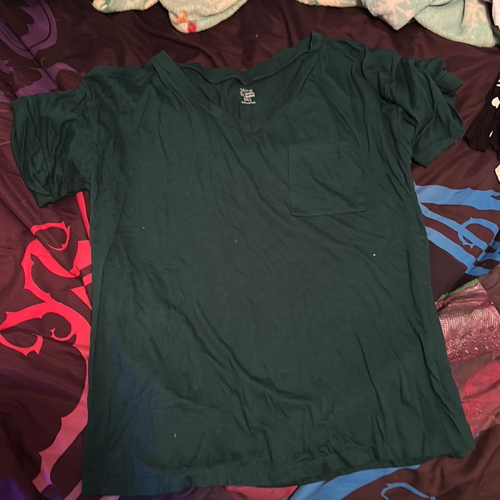 Women’s short sleeve shirt